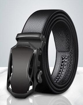 belt-with-buckle-closure