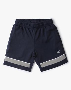 shorts-with-elasticated-waist