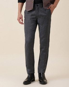 mid-rise-pleated-pants-with-slip-pockets