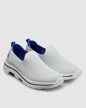 round-toe-slip-on-running-shoes