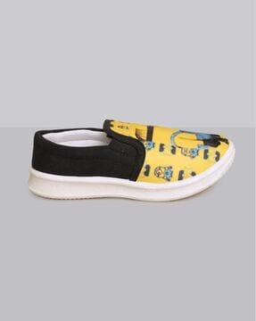 Minions Print Casual Shoes