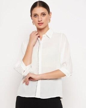 Spared-Collar Shirt with Cuffed Sleeves
