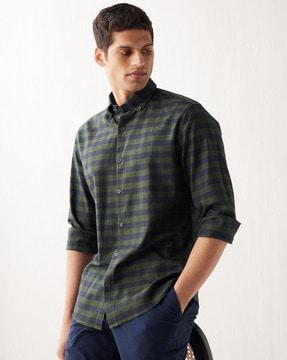 men-striped-slim-fit-shirt