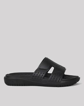 Men Sliders with Cut-Outs
