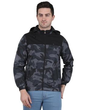 camouflage-hooded-jacket
