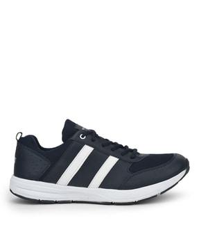 round-toe-lace-up-running-shoes