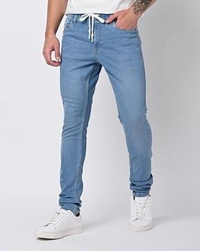 lightly-washed-skinny-fit-jeans