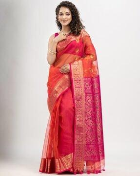 Handloom Saree with Contrast Pallu & Tassels