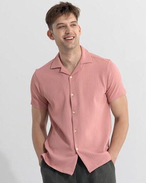 cuban-collar-shirt-with-curved-hemline