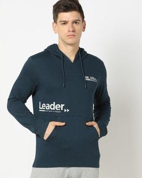 men-printed-regular-fit-hoodie