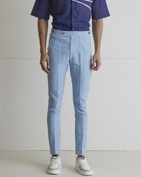 men-relaxed-fit-pleated-trousers