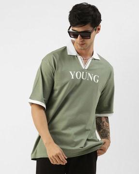 Men Typographic Print Oversized Fit Polo T-Shirt