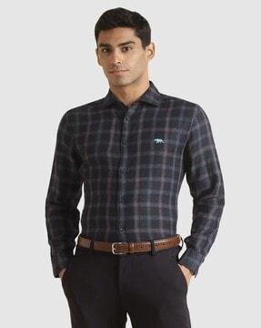 men-checked-regular-fit-shirt-with-spread-collar
