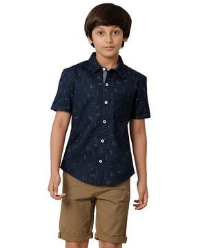Boys Printed Regular Fit Shirt with Patch Pocket