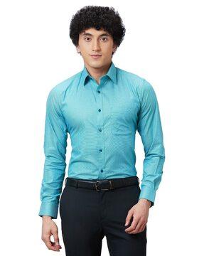 men-striped-slim-fit-shirt-with-patch-pocket