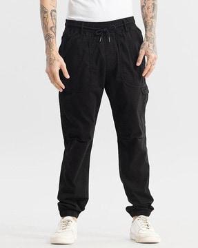 baggy-fit-cargo-pants-with-insert-pockets