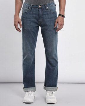 men-mid-washed-relaxed-jeans