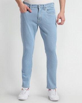 men-lightly-washed-cropped-fit-jeans