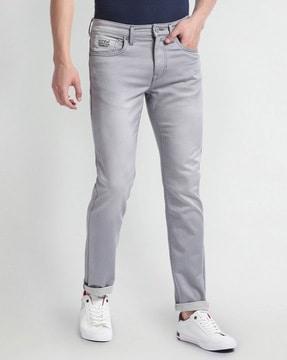 men-mid-wash-slim-tapered-jeans