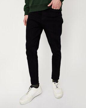 men-tapered-fit-jeans-with-5-pocket-styling