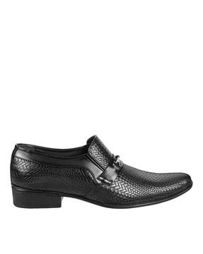 Men Slip-On Mocassins with Metal Accent