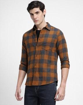 Men Relaxed Fit Checked Spread-Collar Shirt