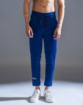 men-mid-rise-relaxed-fit-jogger-pants