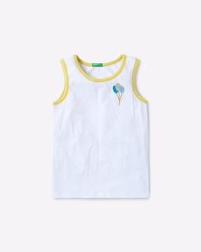 Sleeveless Top with Applique