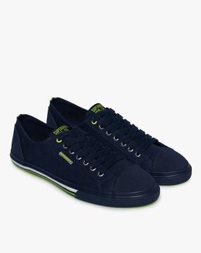 low-pro-classic-lace-up-casual-shoes