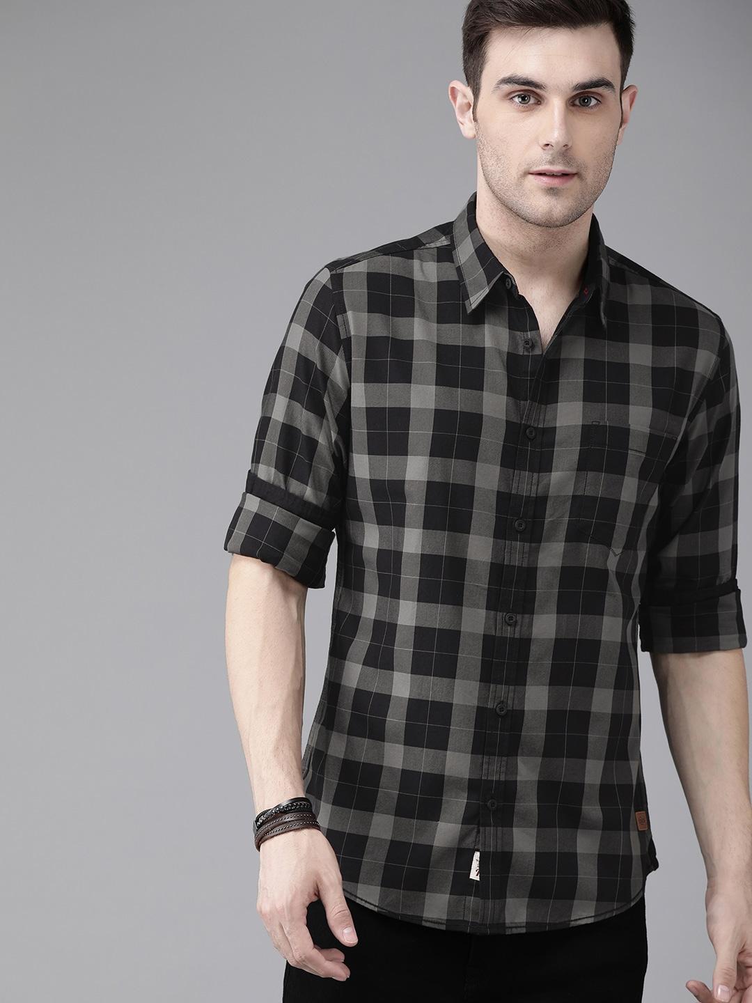 Roadster Men Black & Grey Regular Fit Checked Sustainable Casual Shirt