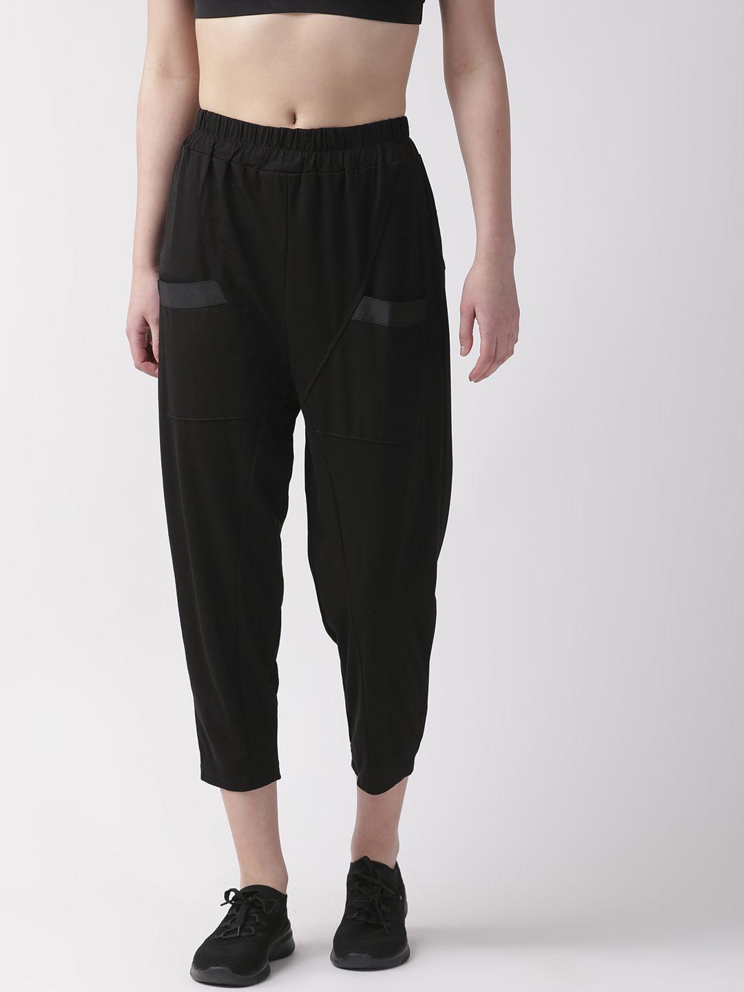 fitkin-women-black-relaxed-fit-3/4-solid-regular-trousers