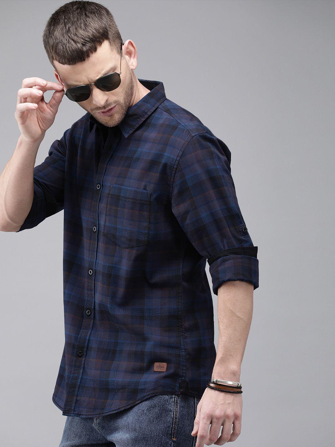 Roadster Men Blue & Black Regular Fit Checked Sustainable Casual Shirt