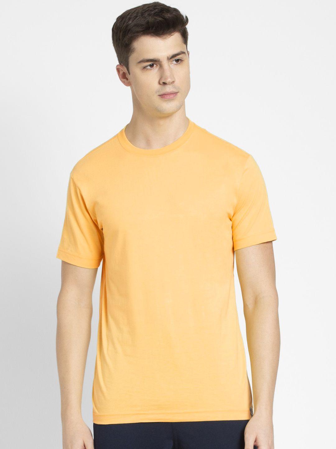 jockey-men-yellow-solid-round-neck-sports-t-shirt
