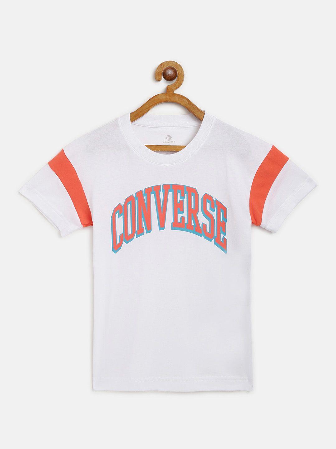 converse-boys-white-&-coral-orange-brand-logo-print-round-neck-t-shirt
