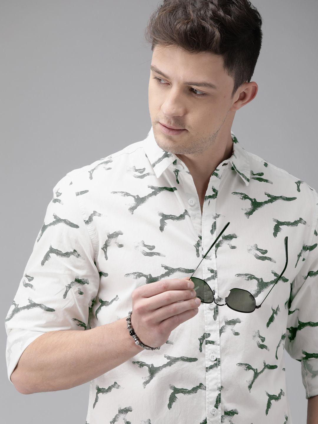 Roadster Men White & Green Regular Fit Printed Sustainable Casual Shirt