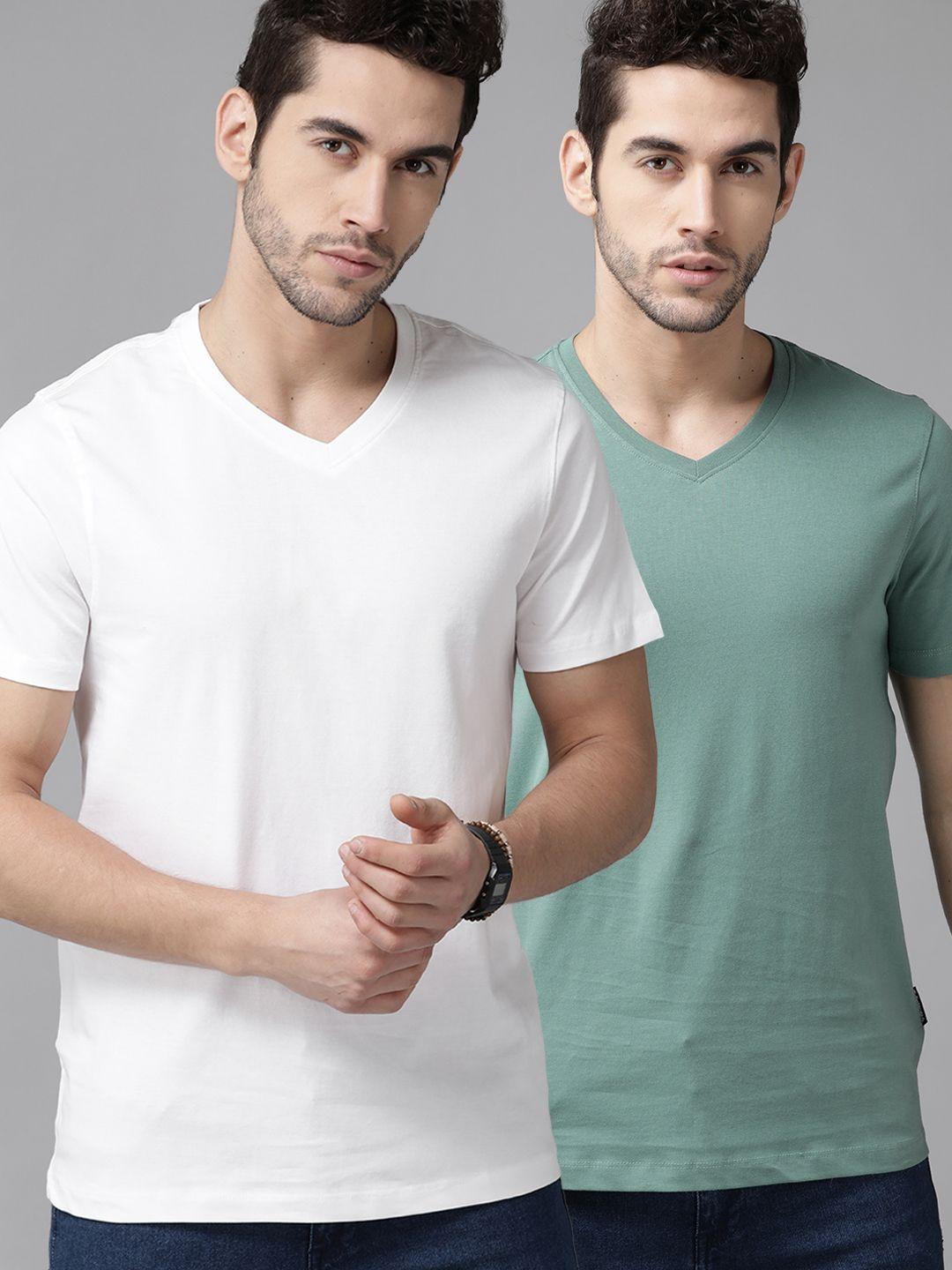The Roadster Lifestyle Co Men Pack of 2 Pure Cotton Solid V-Neck Pure Cotton T-shirt