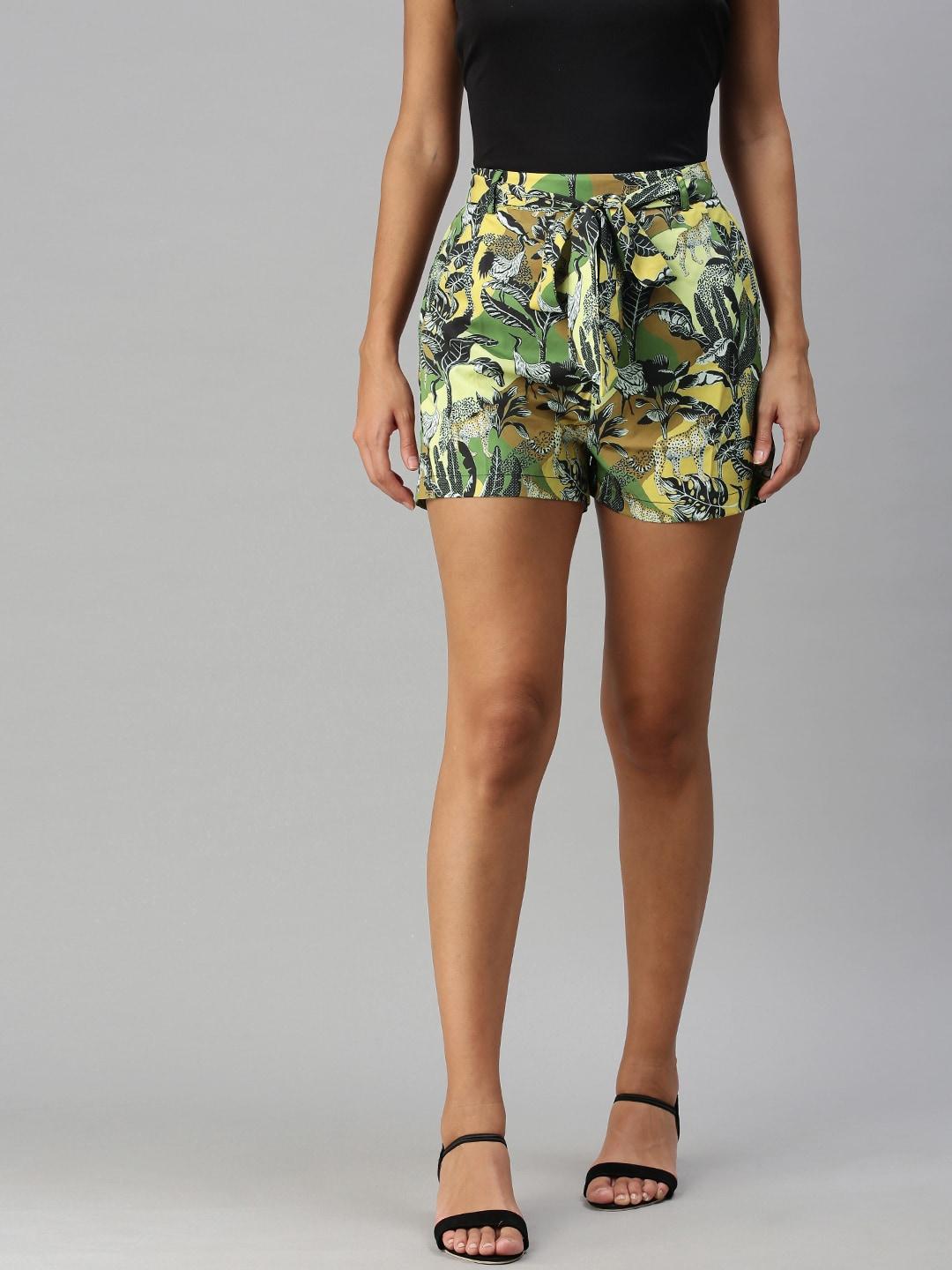 KASSUALLY Women Green Tropical Printed Mid-Rise Regular Shorts