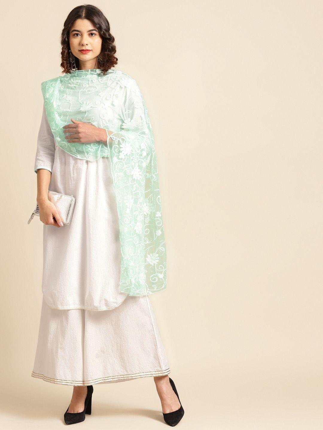 saadgi-green-&-white-aari-embroidered-dupatta