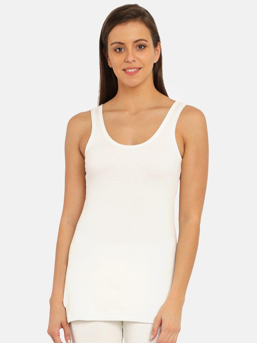 jockey-women-off-white-solid-thermal-camisole