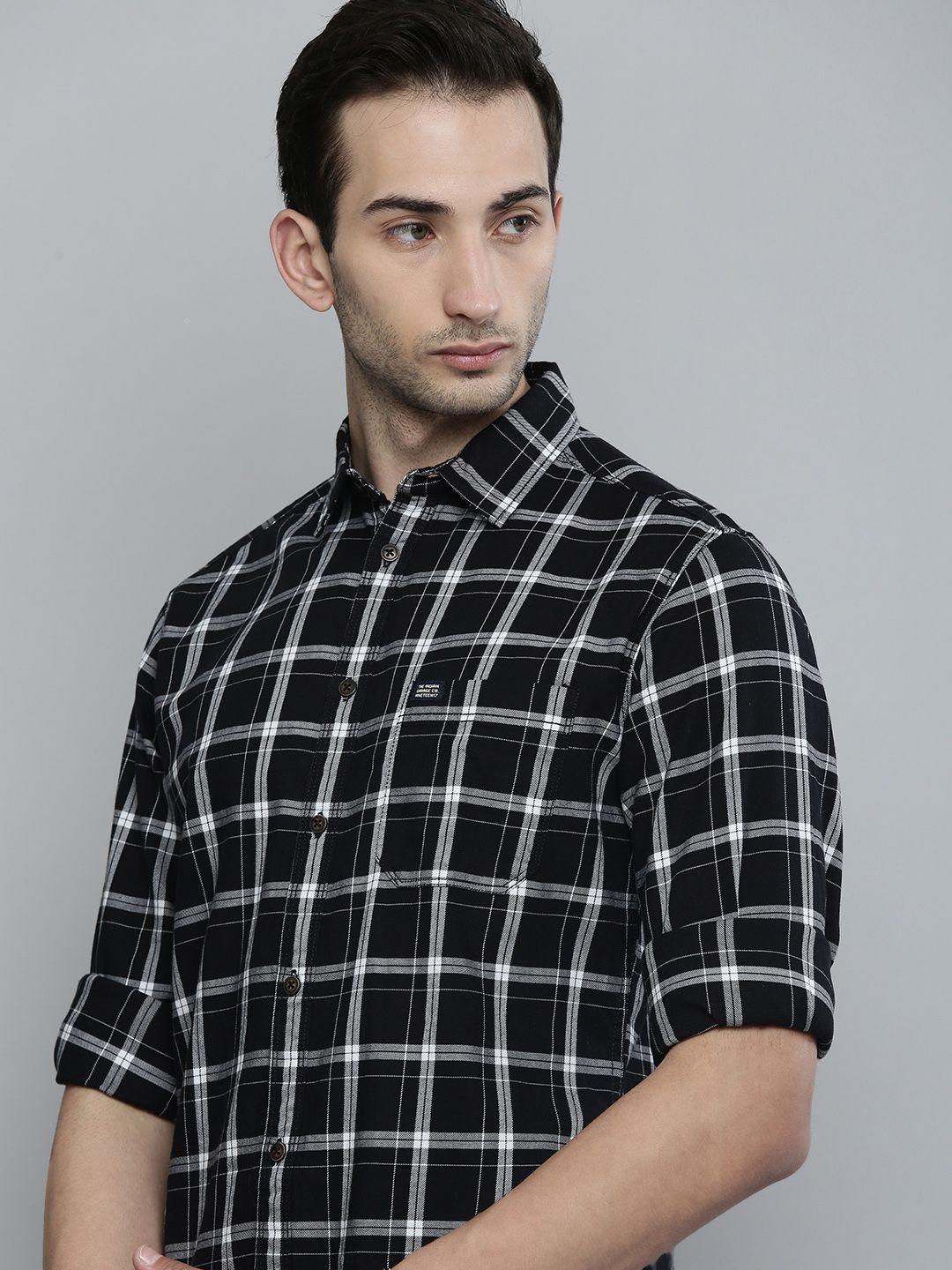The Indian Garage Co Men Black Cotton Slim Fit Opaque Checked Casual Shirt