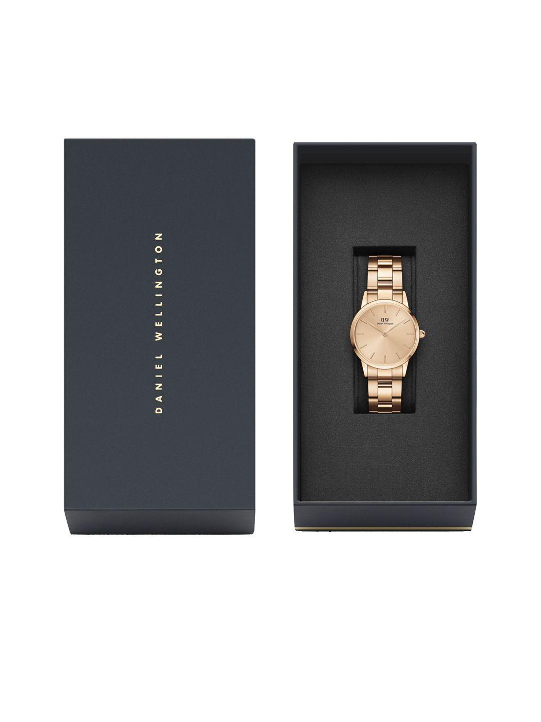 daniel-wellington-women-rose-gold-toned-dial-&-bracelet-style-straps-watch-dw00100401