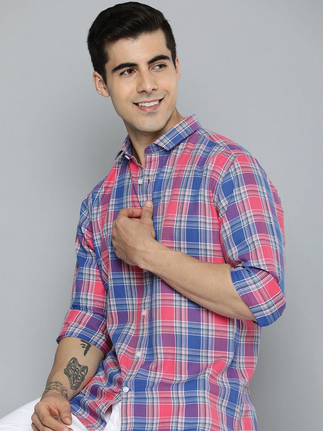 mast-&-harbour-men-blue-and-coral-pink-slim-fit-checked-pure-cotton-casual-shirt