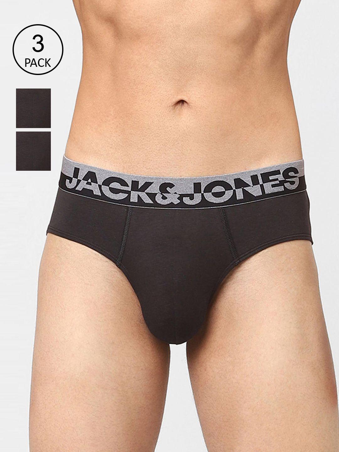jack-&-jones-men-pack-of-3-black-solid-cotton-basic-briefs-116795701