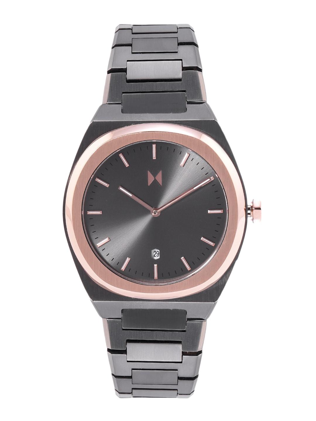 mvmt-men-charcoal-grey-dial-&-gunmetal-toned-bracelet-style-straps-analogue-watch-28000172