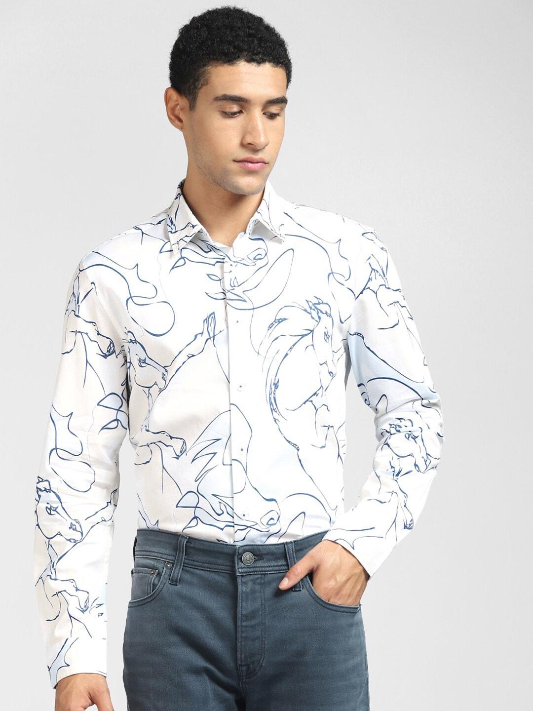 jack-&-jones-men-white-&-blue-printed-slim-fit-casual-shirt