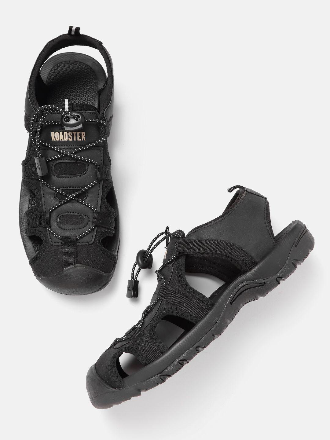 roadster-men-black-solid-sports-sandals