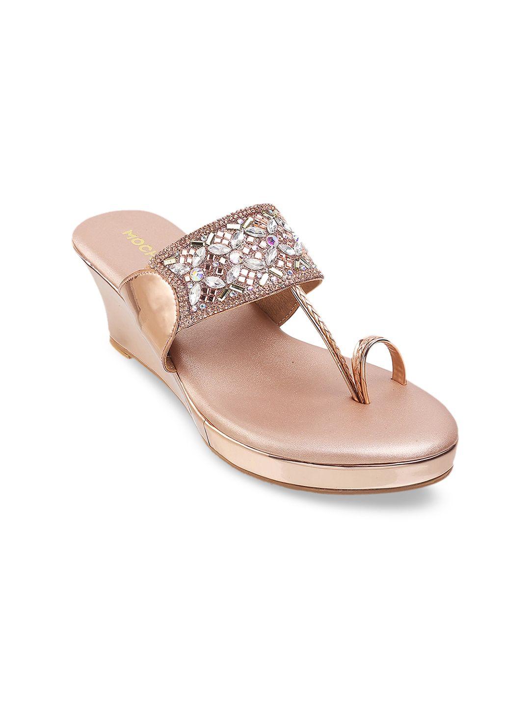mochi-rose-gold-toned-embellished-open-toe-wedge-sandals