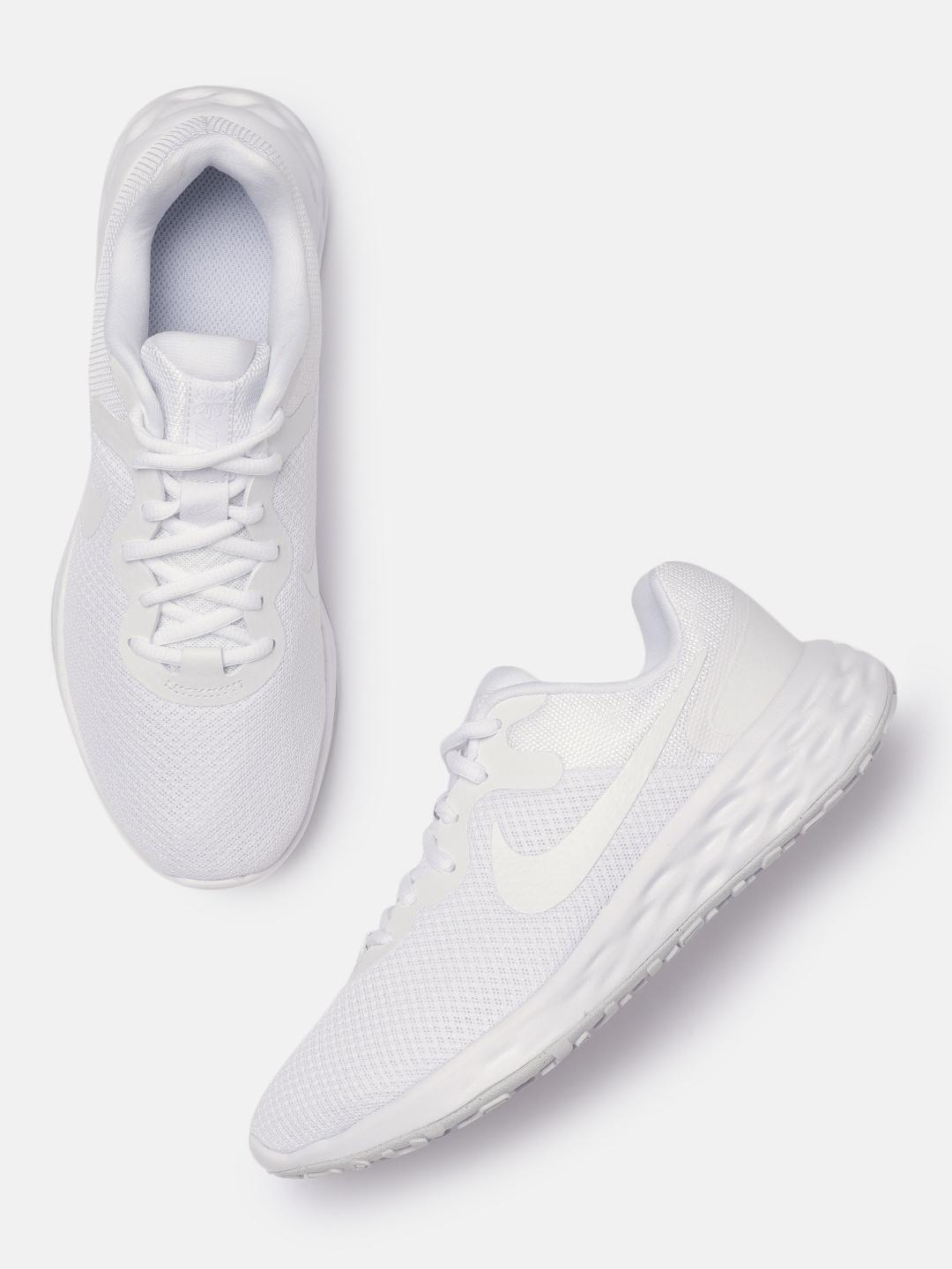 Nike Women White Textile Running Shoes