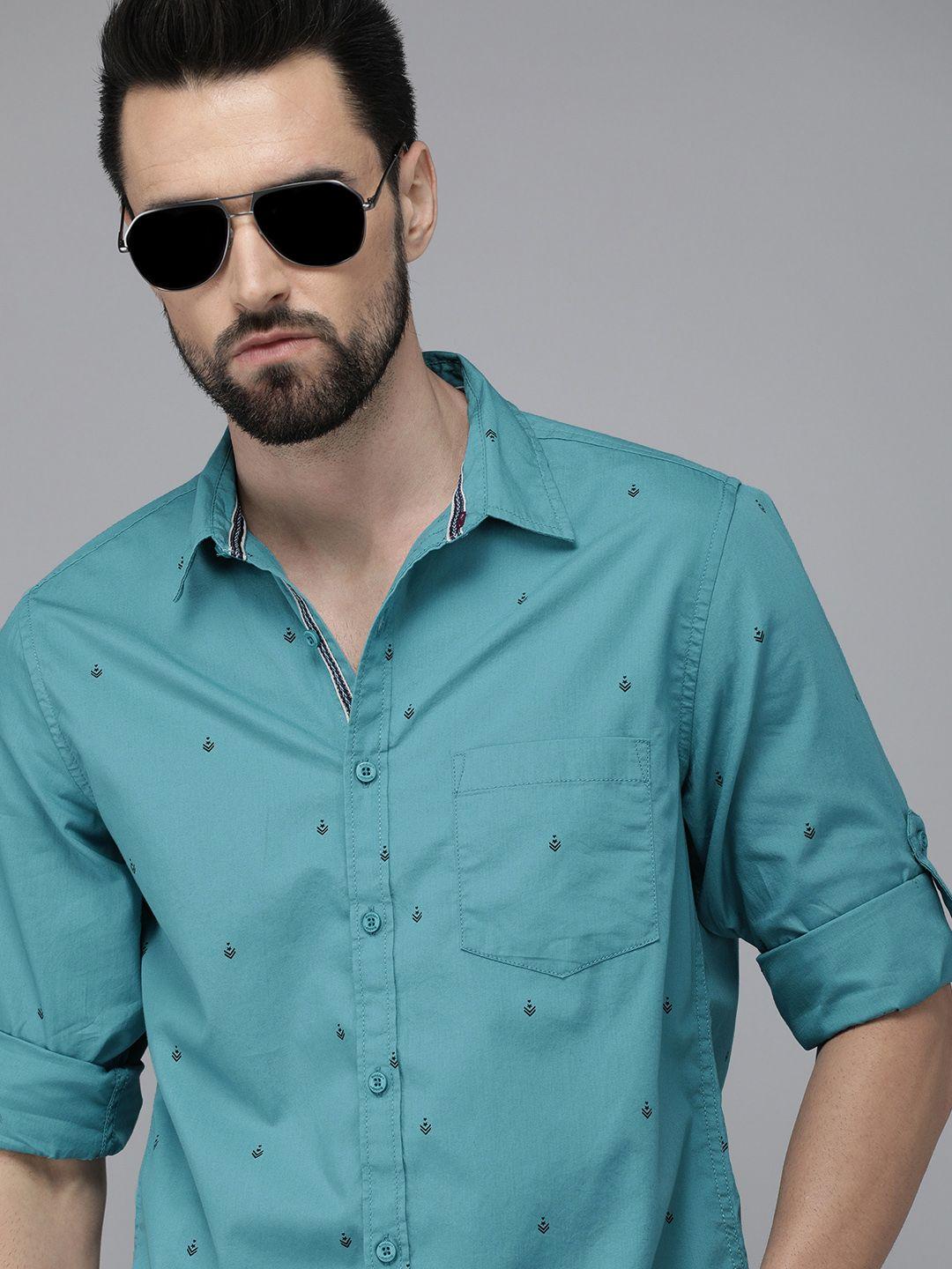 roadster-men-blue-conversational-printed-pure-cotton-casual-shirt