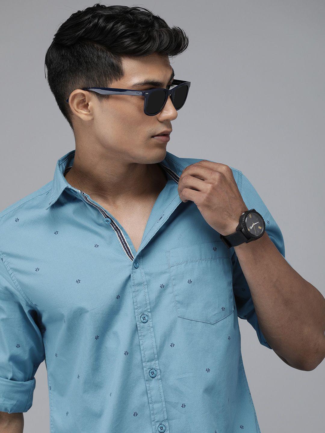 roadster-men-blue-printed-pure-cotton-casual-shirt